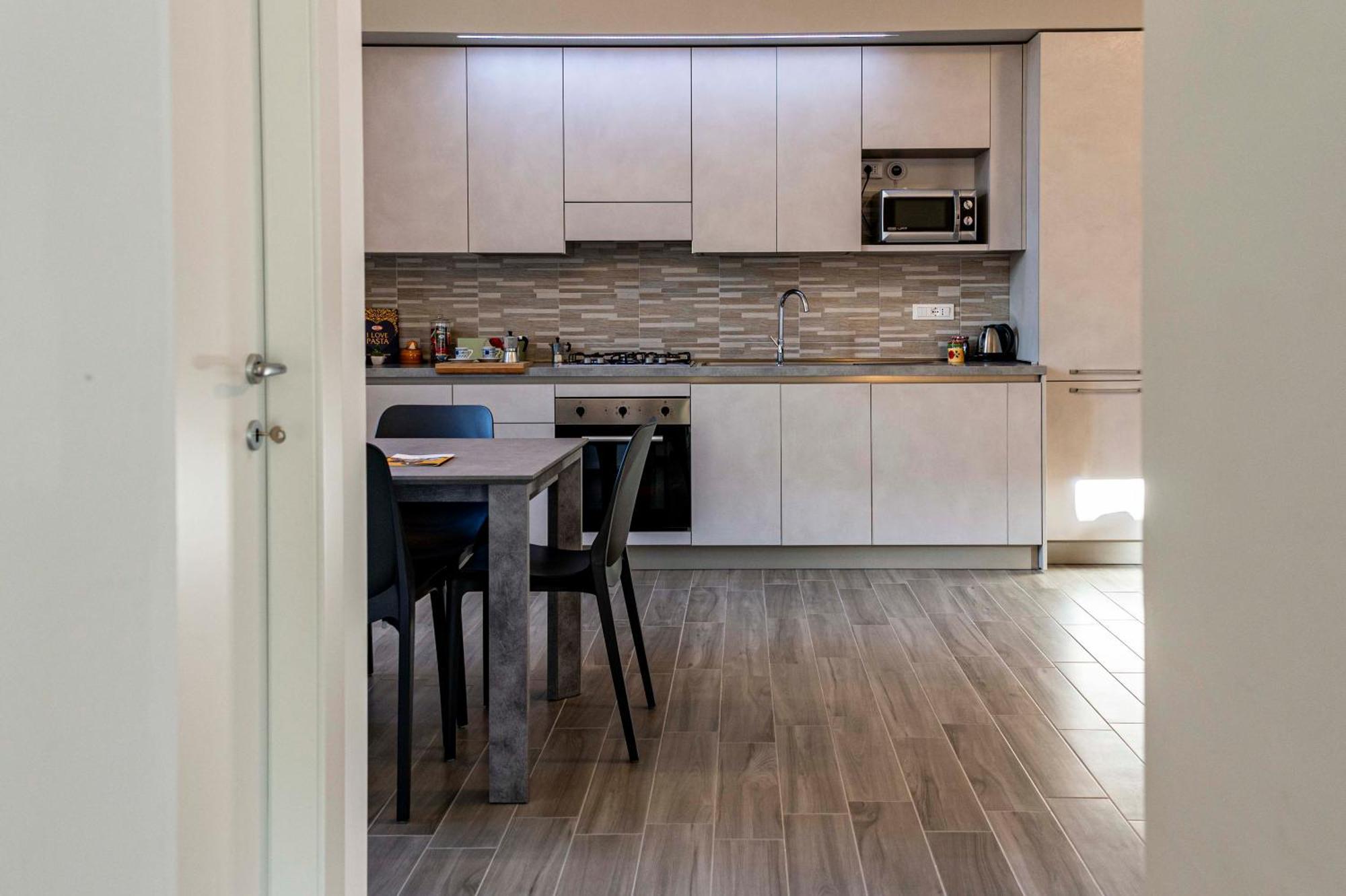 L'Aquila Home 'Il Comfort In 4 Camere' Kültér fotó
