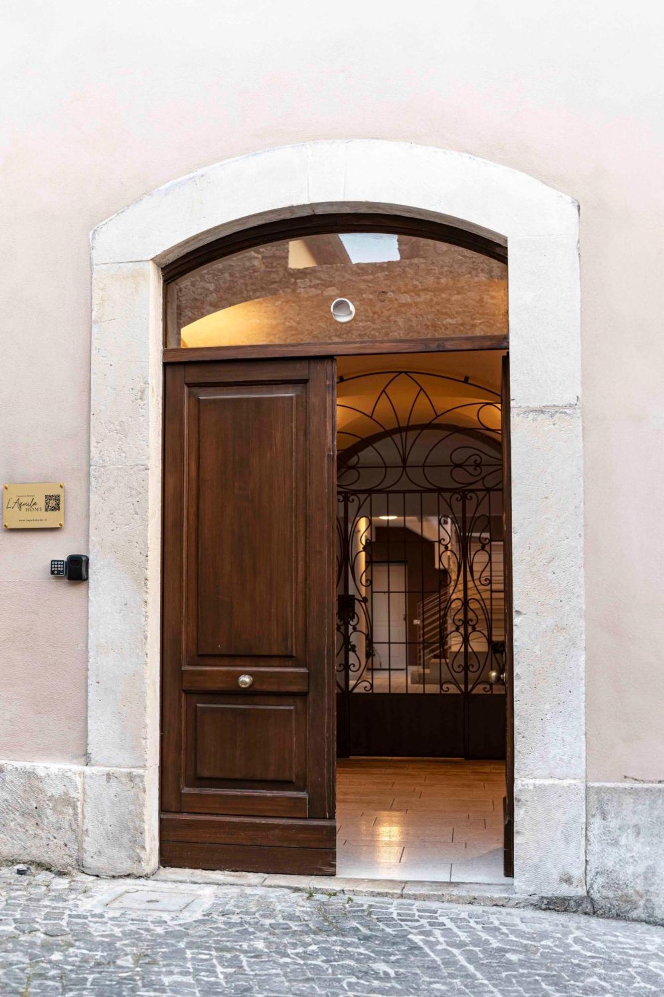 L'Aquila Home 'Il Comfort In 4 Camere' Kültér fotó